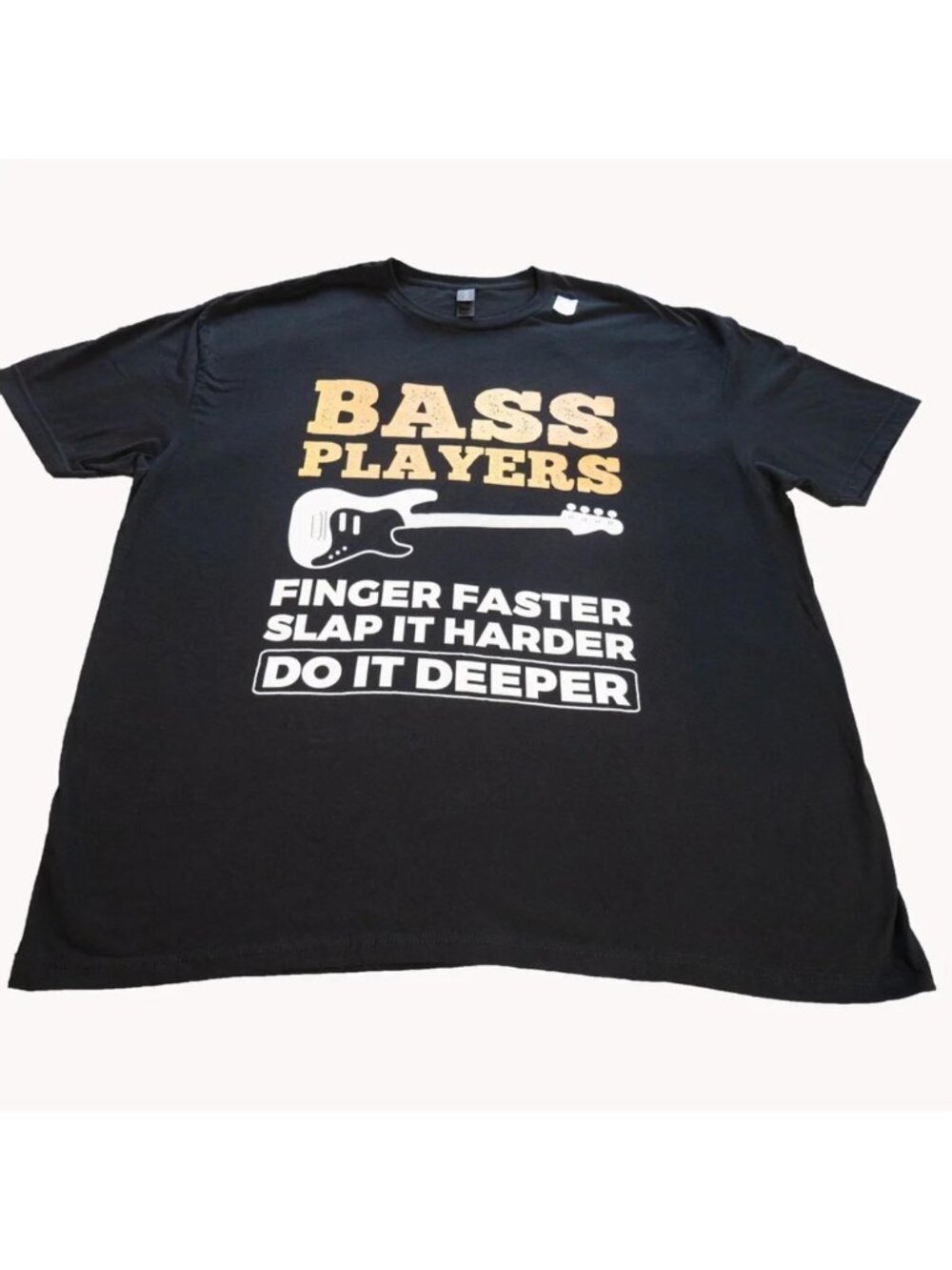 Gildan Men's 2XL Bass Guitar Funny Graphic T-Shirt Black Musician Tee
